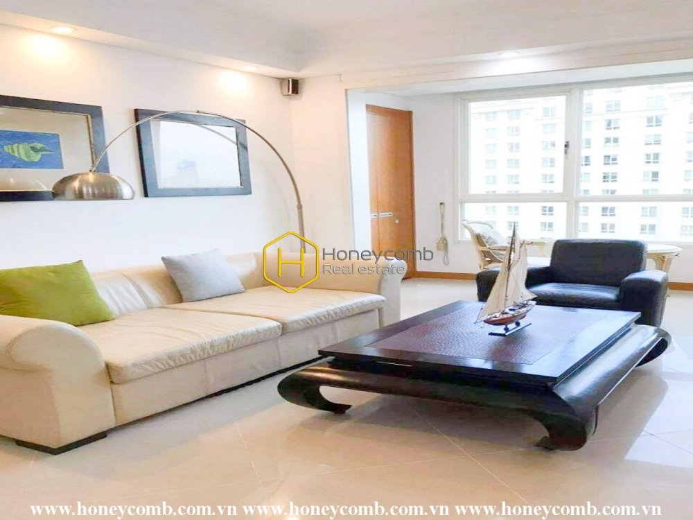 Một căn hộ The Manor 1 với nội thất hoàng gia