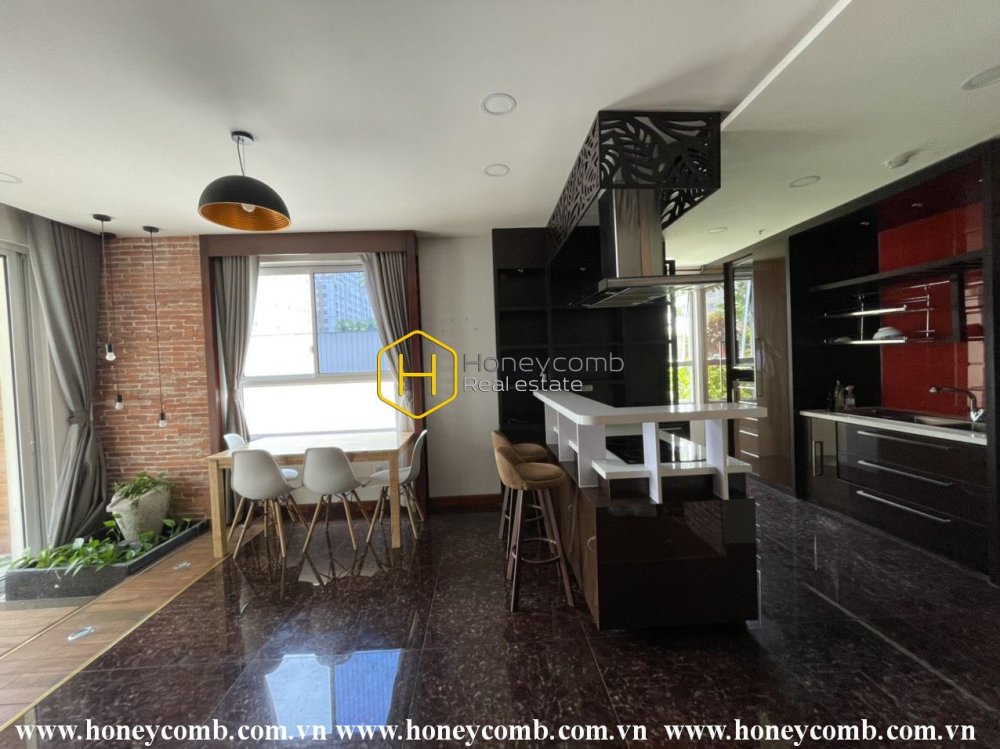 Impressed with the wooden interior and brown color in Tropic Garden apartment