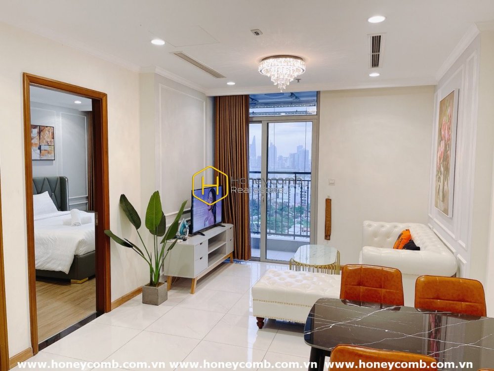 Căn hộ sang trọng với tông màu trắng quý phái ở Vinhomes Central Park