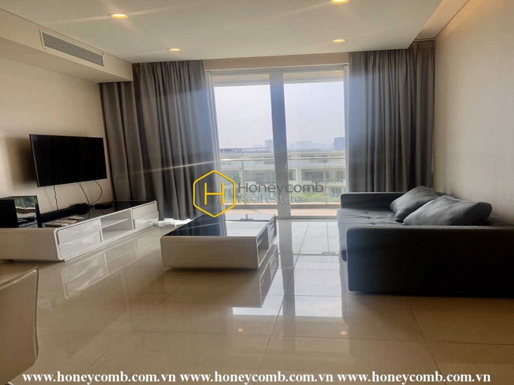 Enjoy a great view of the river and city in Sala Sarimi apartment