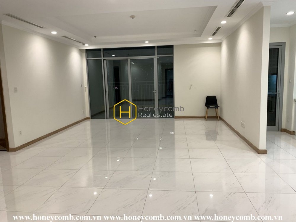 Căn hộ ngập tràn ánh nắng chưa nội thất ở Vinhomes Central Park