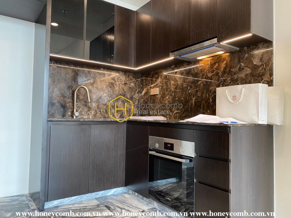 This cavernous unfurnished apartment in Lumiere Riverside for rent is available now!