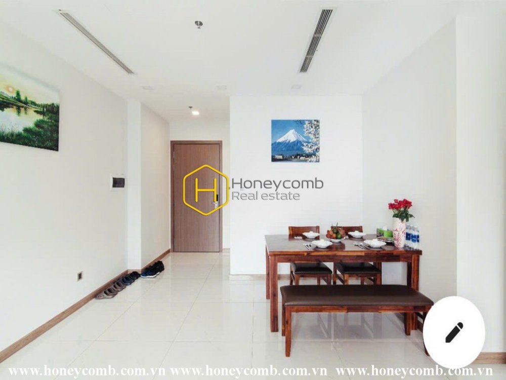 Cần gì hơn khi có một căn hộ Vinhomes Central Park rộng rãi và ngập tràn ánh nắng như thế này