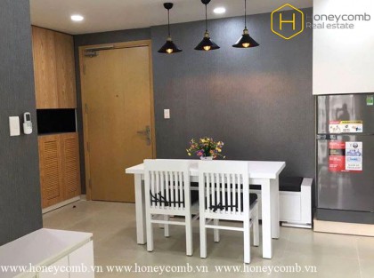 Simple 2 beds apartment with high floor in Masteri Thao Dien
