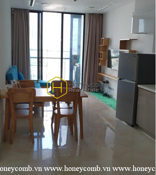 Modern design apartment with full of amenities for rent in Vinhomes Golden River