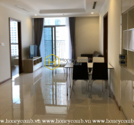 Vinhomes Central Park apartment - Simple but highly convenient design and good price