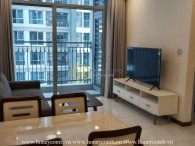 Comtemporary apartment with simplified way of designing in Vinhomes Central Park for rent