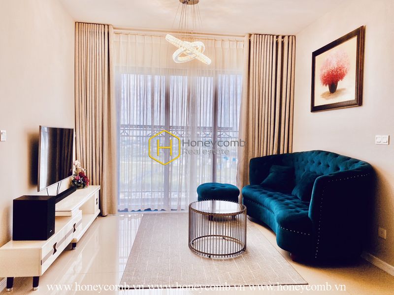 Everything within your scope of this stylish apartment in Palm Heights