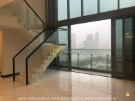 Start a new amazing day with panoramic river and city view in this duplex apartment in Empire City