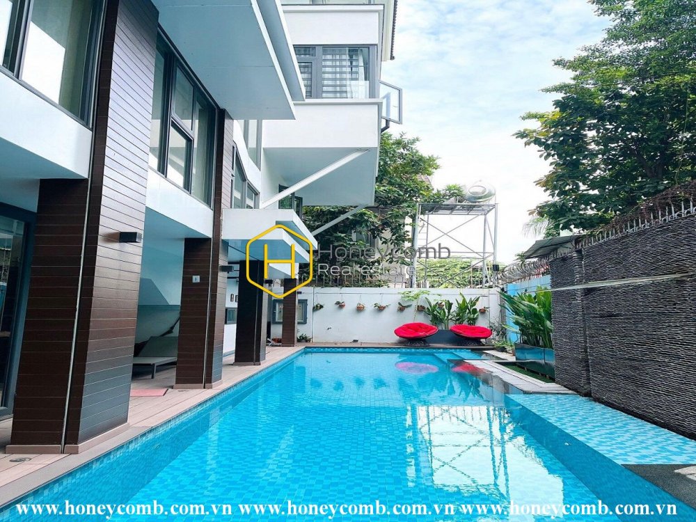 No words can express the opulent beauty of classical style in District 2 villa