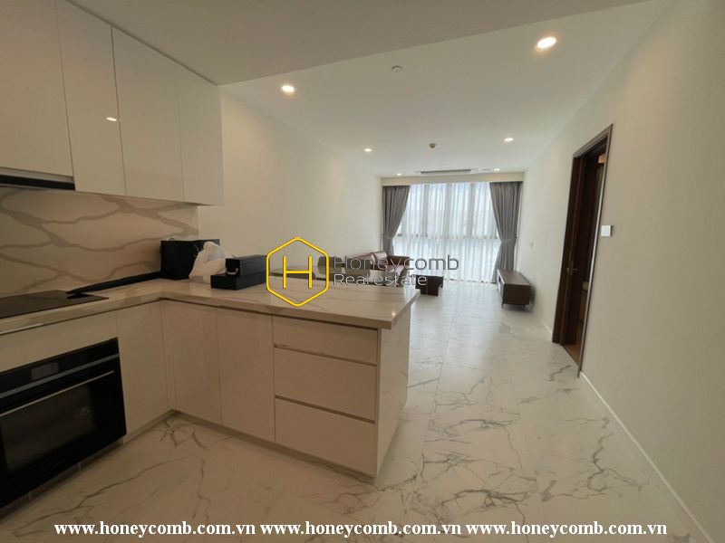 Welcome the sun everyday in the stunning Metropole Thu Thiem apartment