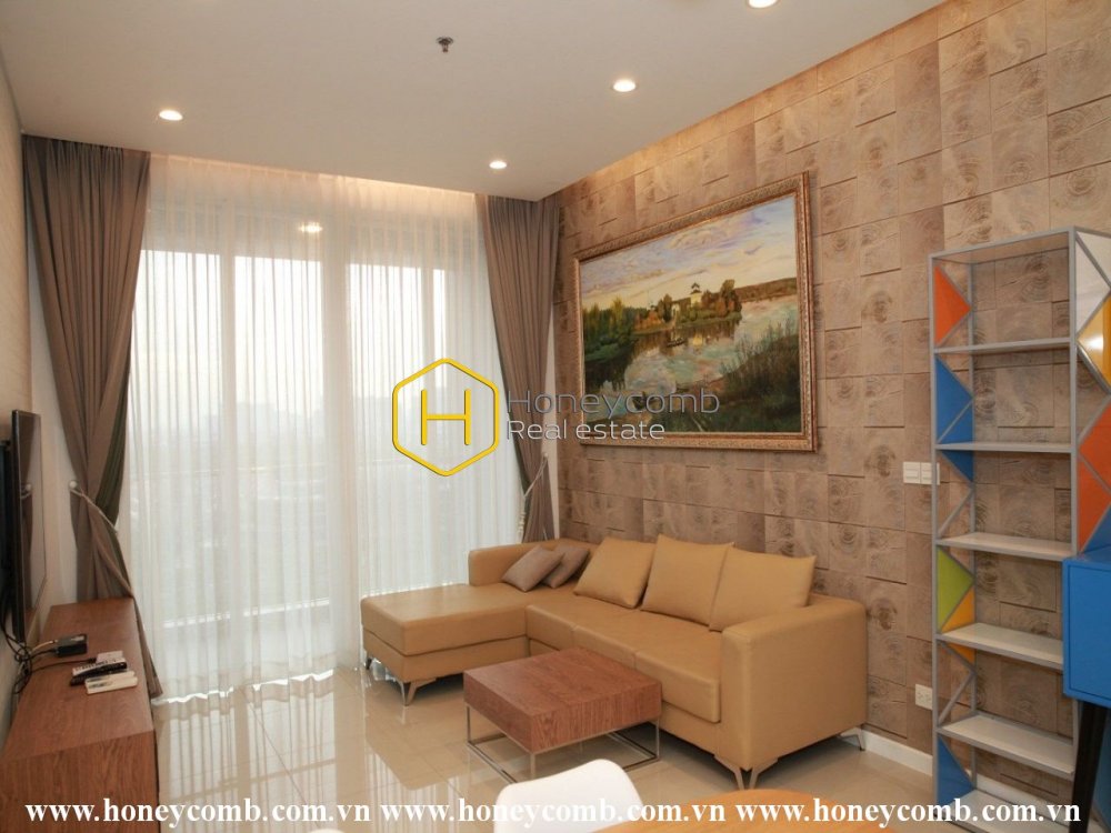 A natural mix of eco-friendly architecture and lively layout in Sala Sarimi apartment