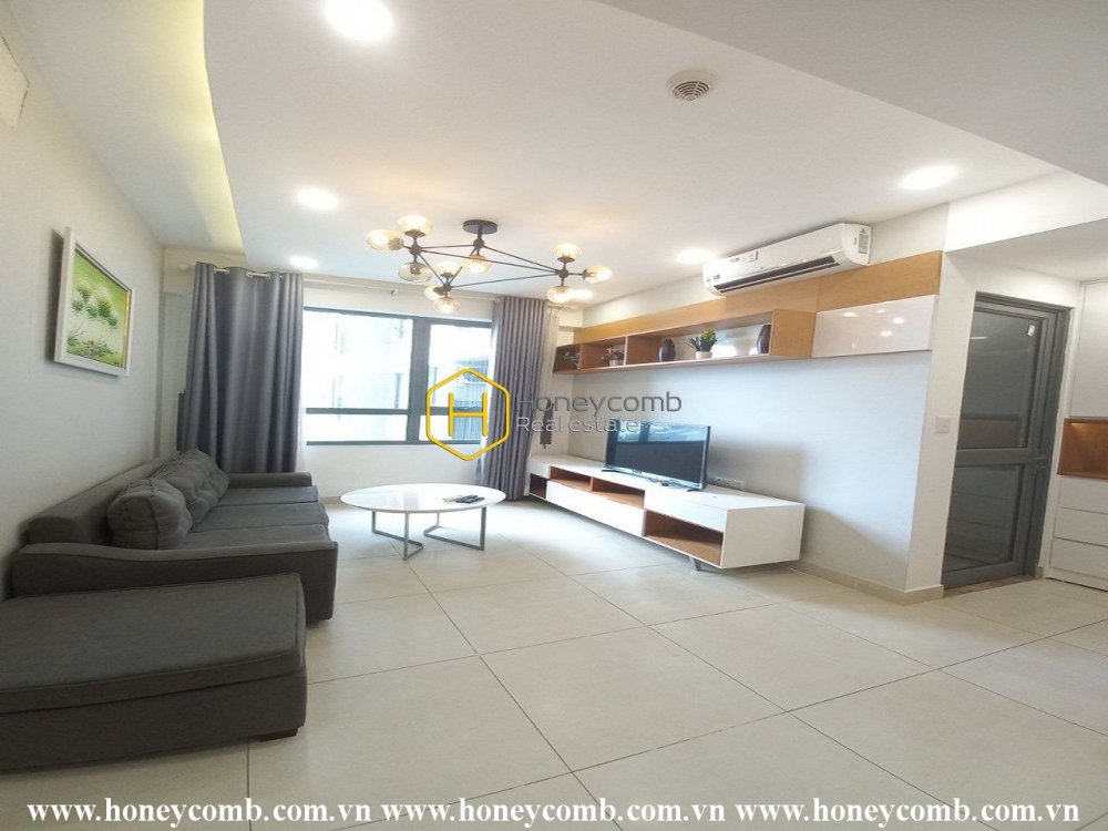 Căn hộ 1 phòng ngủ với tầm nhìn sang trọng và hồ bơi trong Masteri cho thuê