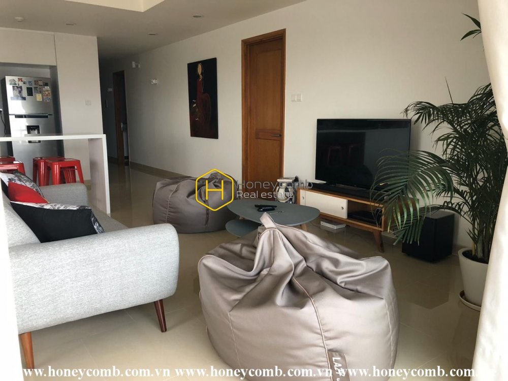 Fully-furnished apartment with cozy atmosphere for rent in River Garden