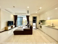 Impressive apartment in Vinhomes Central Park: White tone combinate with cozy interiors