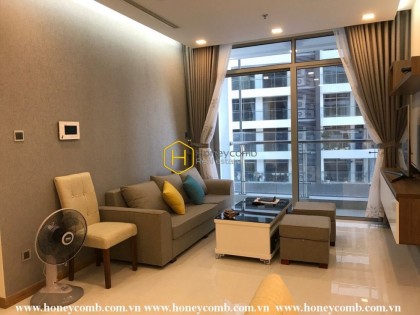 Modern design and amenities are waiting for you in this apartment! Now for rent in Vinhomes Central Park
