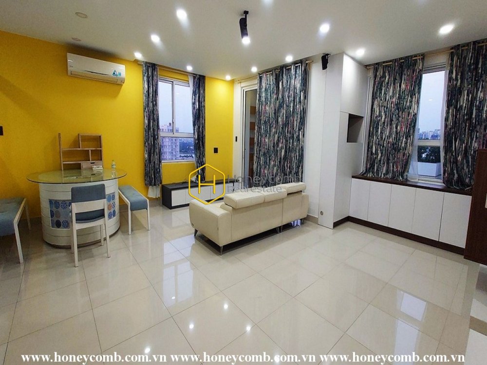 Alluring Apartment For Rent With Rustic Design In Tropic Garden