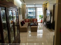 Simple style with 2 beds apartment in Vinhomes Central Park for rent