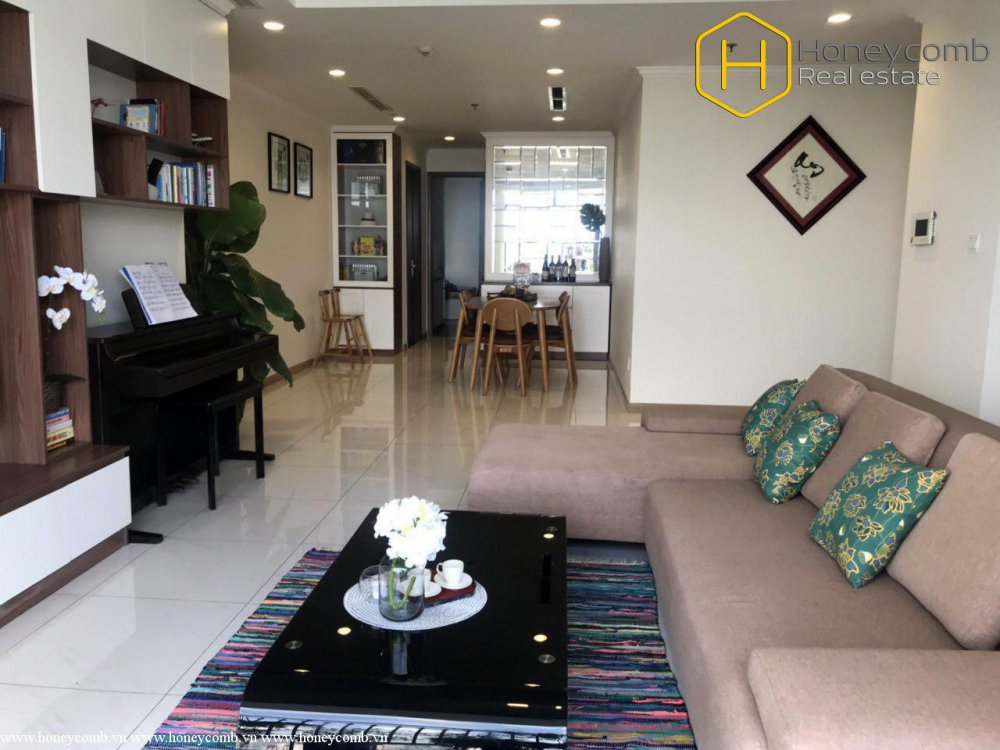 Bất ngờ với căn hộ 4 phòng ngủ giá rẻ cho thuê tại Vinhomes Central Park