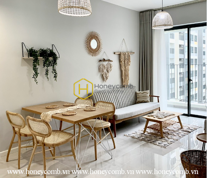 The rustic 2 bedroom-apartment with Sabby Chic style in Masteri An Phu