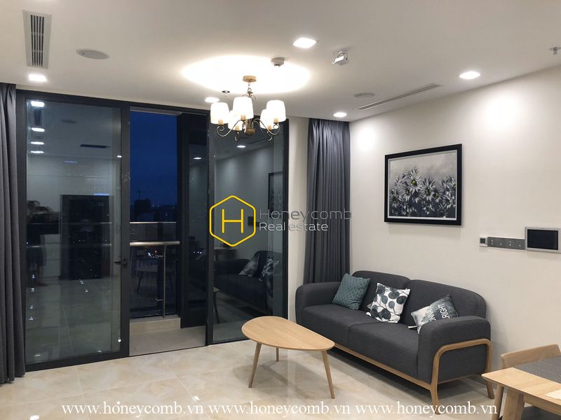 Căn hộ đầy đủ nội thất cùng đồ trang trí sang trọng cho thuê tại Vinhomes Golden River