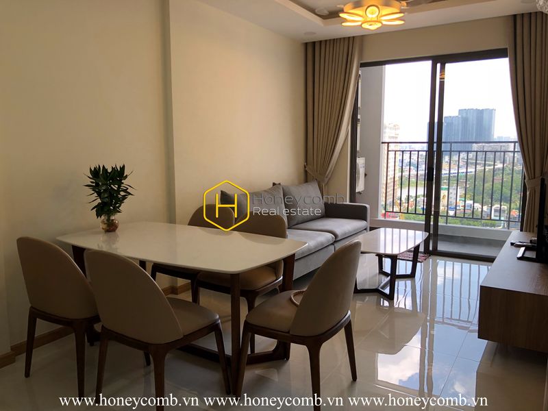 Căn hộ được trang bị nội thất gỗ và thiết kế hiện đại ở Wilton Tower cho thuê