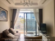 Full of sunshine apartment in Vinhomes Central Park for rent
