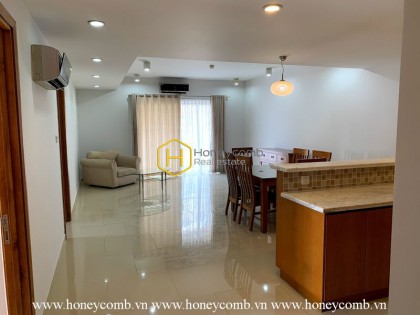 This gorgeous and semi-furnished apartment in River Garden provides a spacious & cozy living space