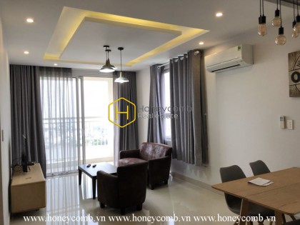 Modern architecture apartment with plenty of living space for rent in Tropic Garden