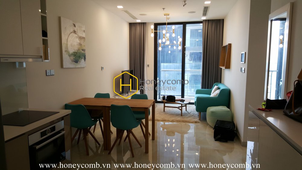 This stunning 1 bedroom-apartment for leasing in Vinhomes Golden River