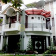 Tận hưởng không gian hiện đại an tịnh trong căn villa bậc nhất ở quận 2