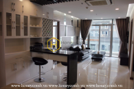 Simple and unique - the two creates the Vinhomes Central Park apartment's beauty