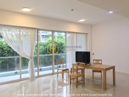 Graceful architecture in this rental unfurnished apartment in The Estella