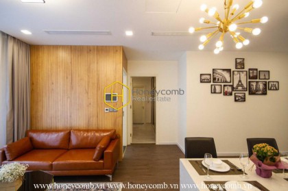All you need is this glamorous ,flashy 2 bed-apartment at Vinhomes Golden River