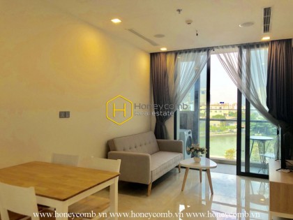 Are you seeking an attractive apartment with nice decoration in Vinhomes Golden River ?