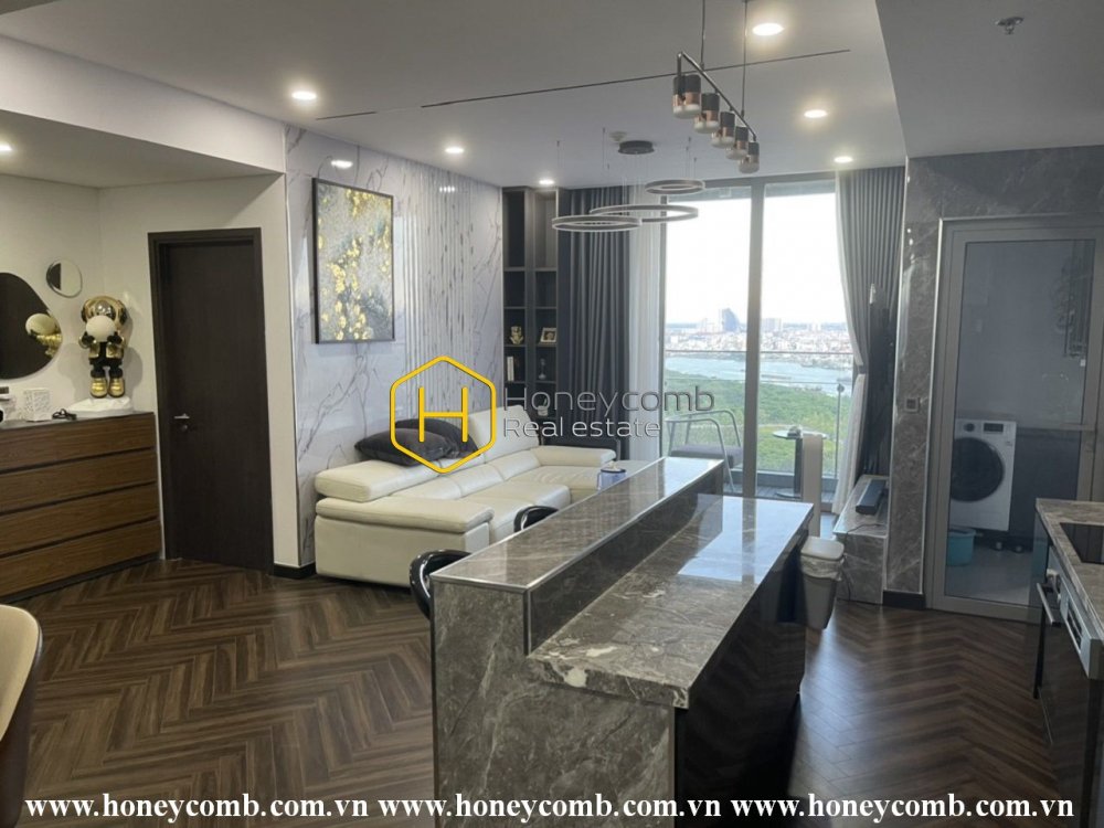 Living in this Empire City  apartment will add more seasonning to your life