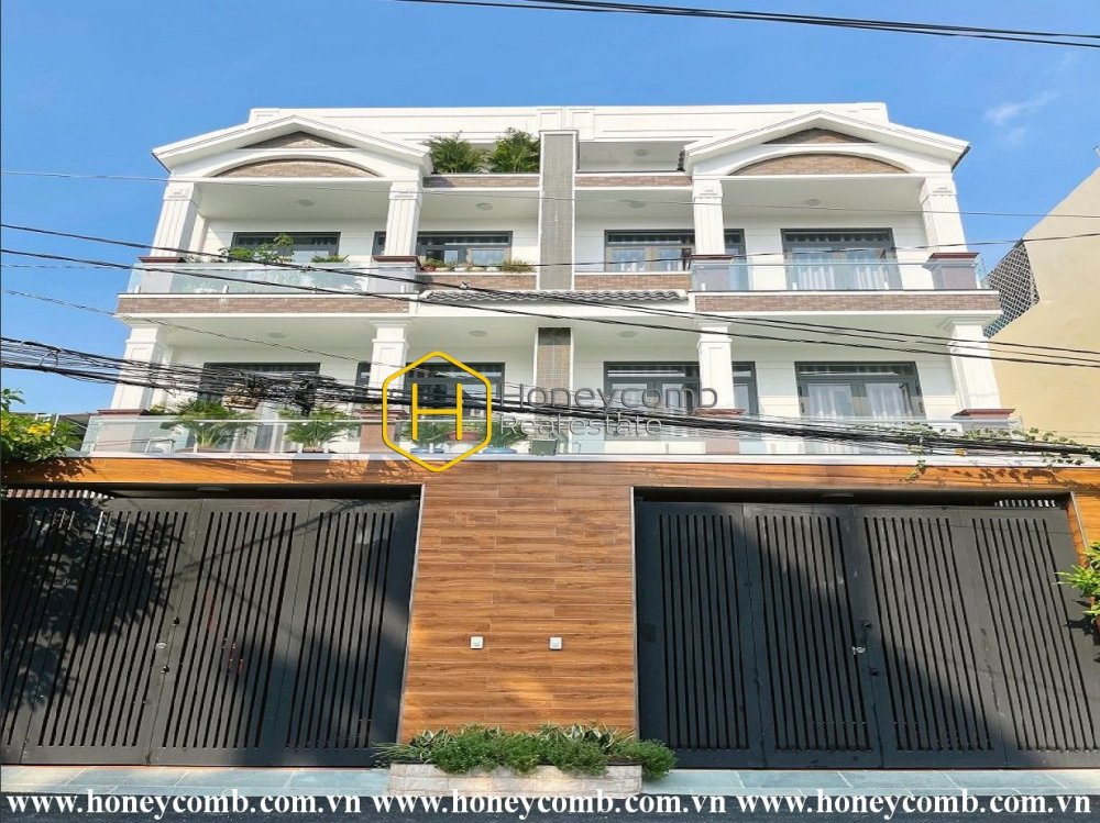 Tradtional design villa for rent witn affordable price in District 2