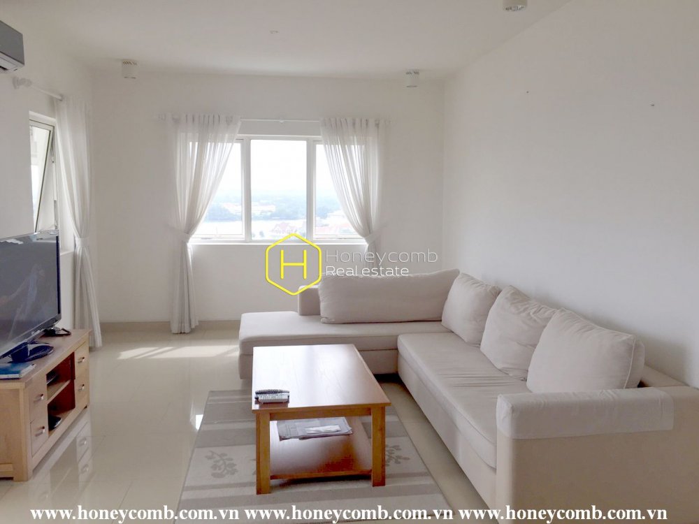 Such a stunning apartment in prestigious River Garden that everyone dreams