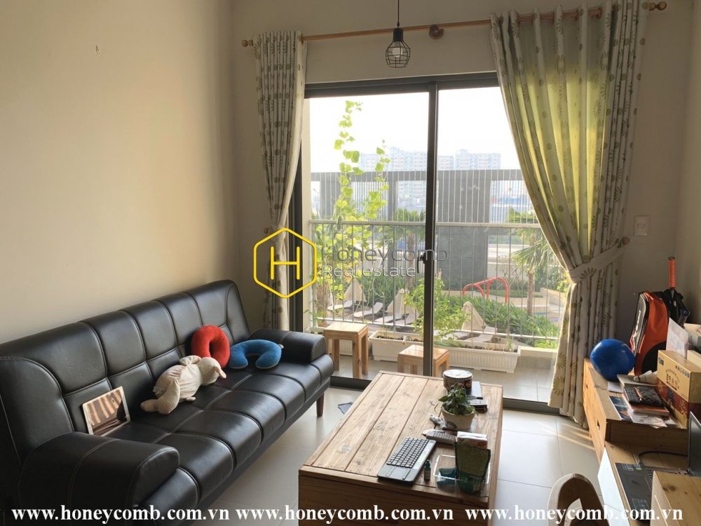 Căn hộ Masteri Thảo Điền 1 phòng ngủ với tầm nhìn ra hồ bơi, hiện cho thuê