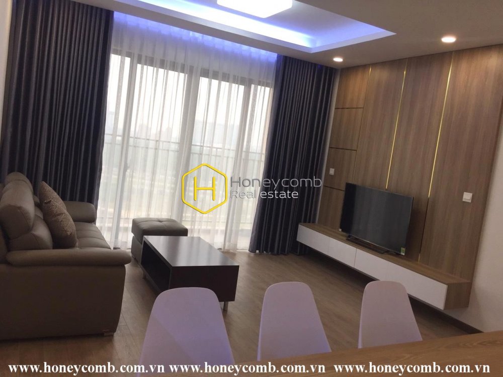 Adorable fully furnished apartment with spacious and airy living space in Palm Heights