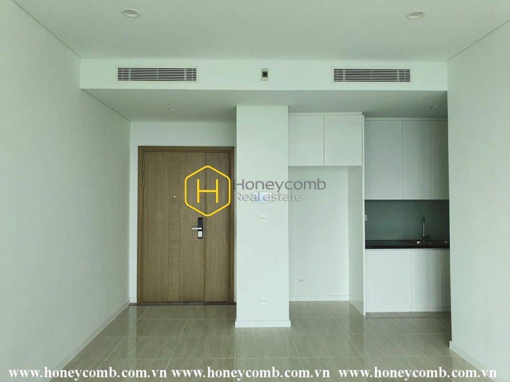 HOT ! The airy and unfurnished apartment in Sala Sadora for lease