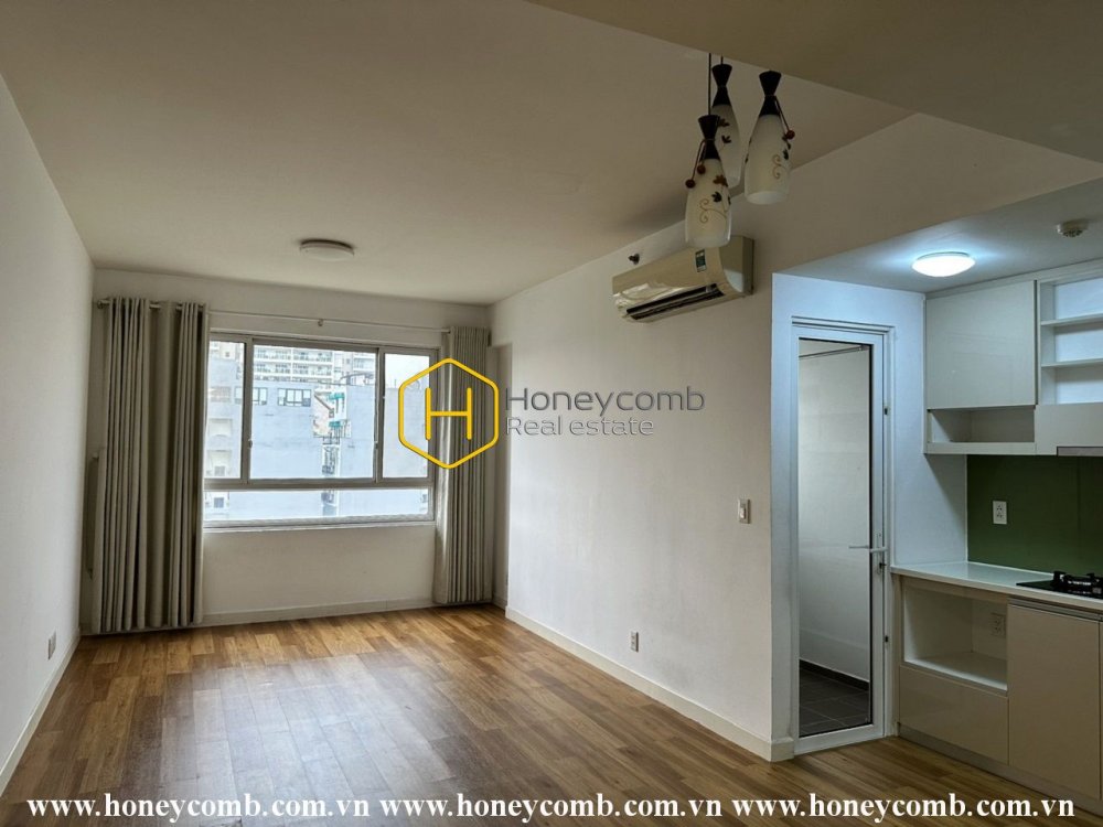 You will be impressed by the unique architecture in this unfurnished apartment at Tropic Garden