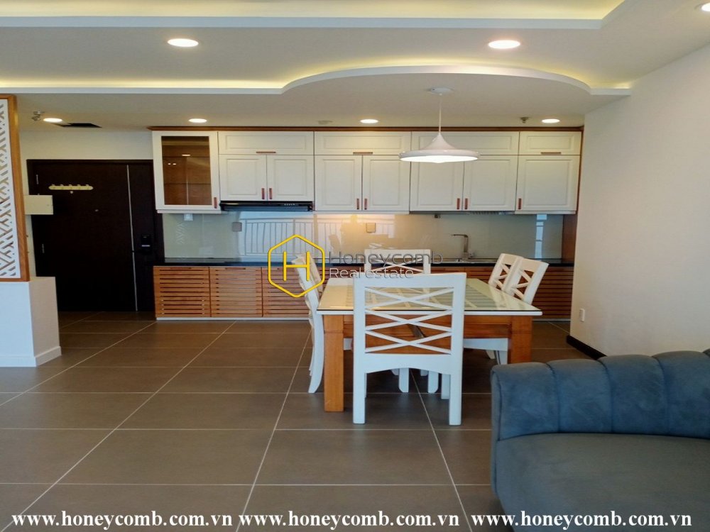 What a comtemporary apartment for rent in Tropic Garden!