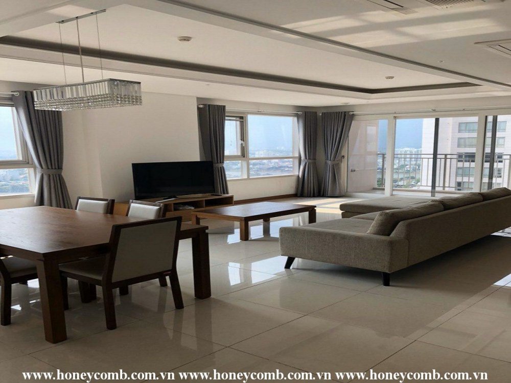 Contemporary style apartment with dominant white color in Xi Riverview