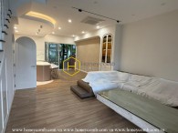 Let come and take a look at your dreamy house: stunning villa with delicate urban interiors in Palm Residence