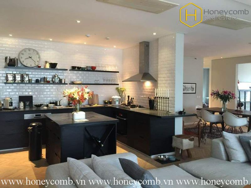 The 3 bedrooms-apartment with classic reinterpreted style in Xi Riverview Palace 