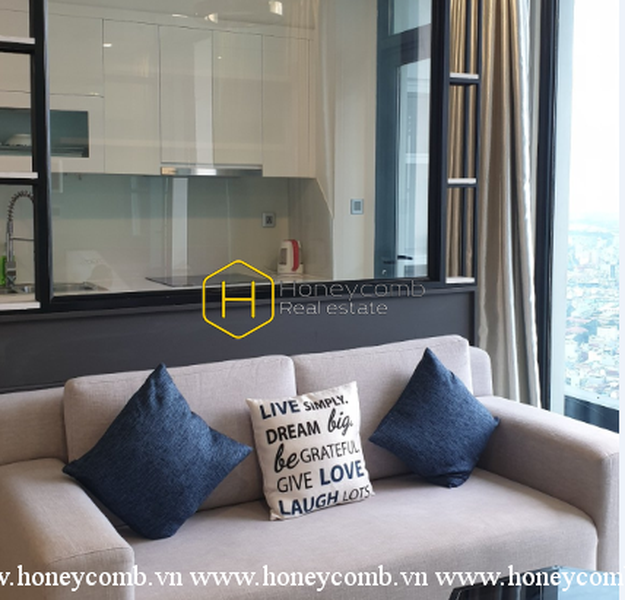 Great amenities! Great location! Modern apartment in Vinhomes Golden River for rent