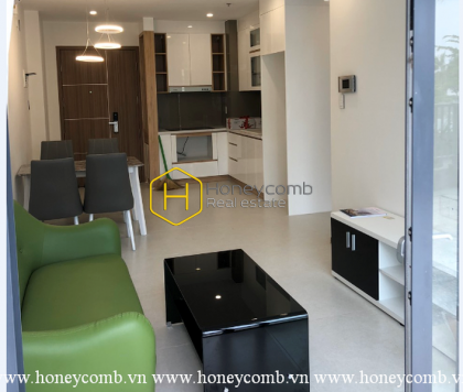 Simplified design apartment in The Sun Avenue for rent
