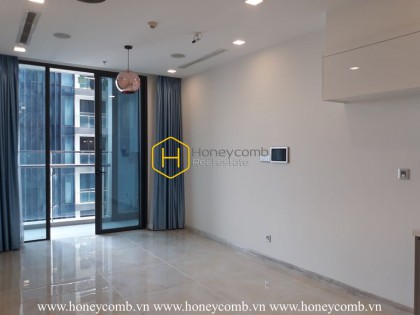 Airy city view- Neat space - Unfurnished apartment in Vinhomes Golden River for rent