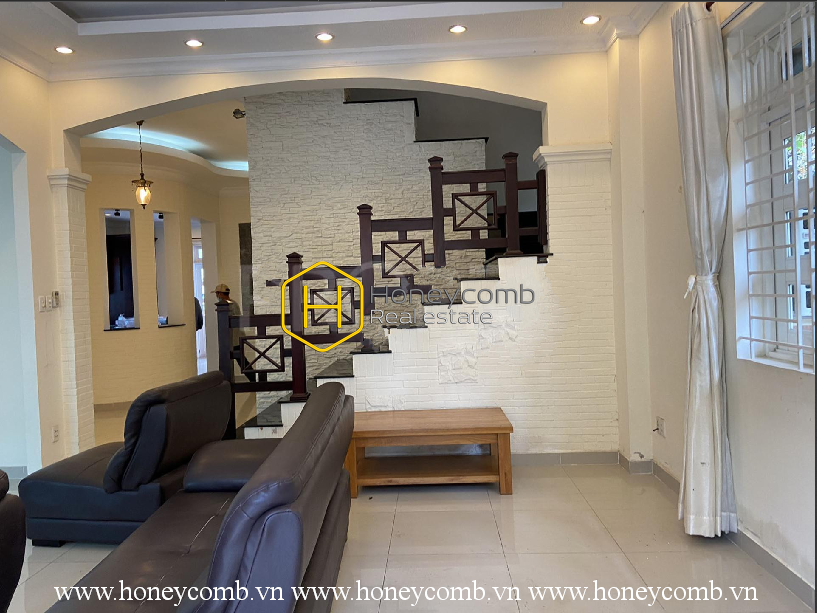 The miserious beauty in District 2 villa